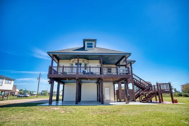 Popular Francis Cove Real Estate