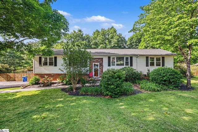 Popular Bentwood Real Estate