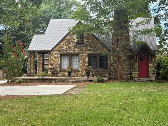Popular North College Primary Real Estate