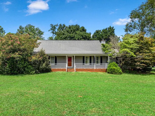 Popular Berrys Pond Real Estate