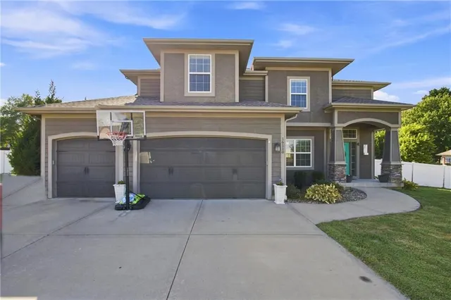 Popular Kentucky View Real Estate