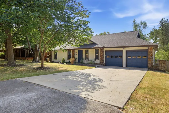 Popular Hilltop Hts Real Estate