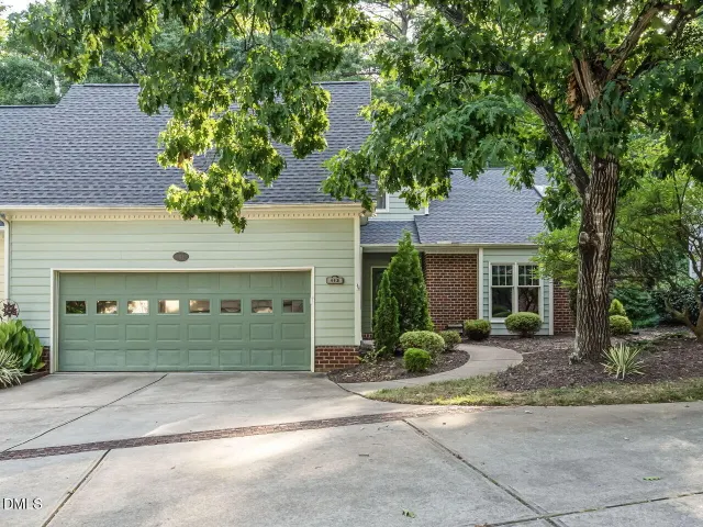 Cheap MacGregor Downs Real Estate
