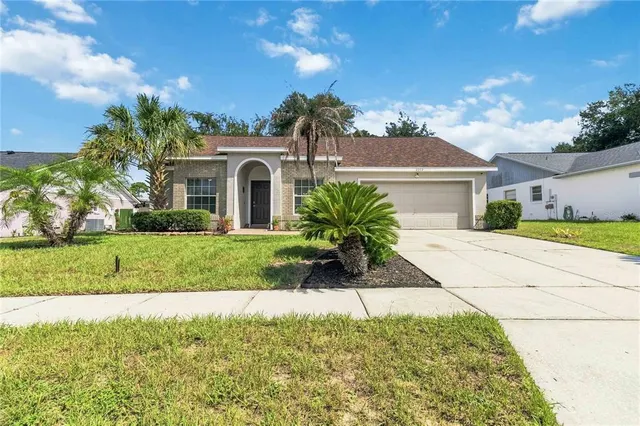 Popular COUNTRY CHASE Real Estate