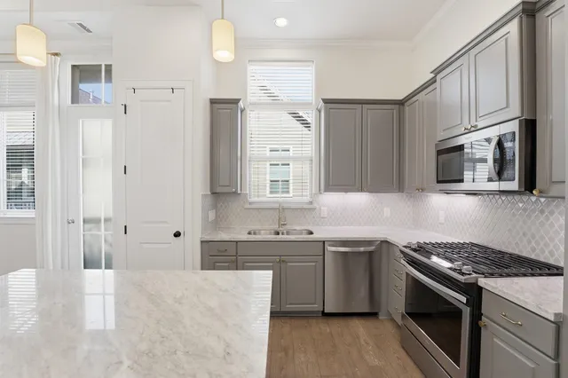 Cheap Knightsbridge Mews Real Estate