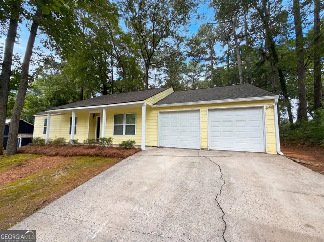 Expensive North Bells Ferry Landing Real Estate