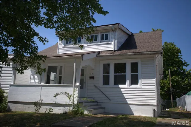 Expensive Page Kingsland Real Estate