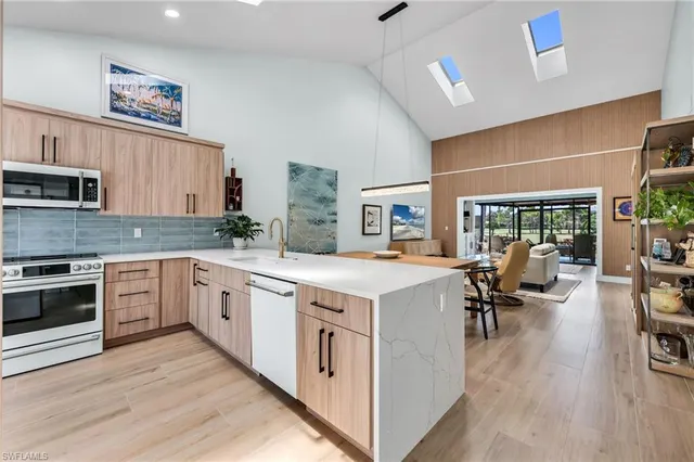 Cheap BEARS PAW VILLAS Real Estate
