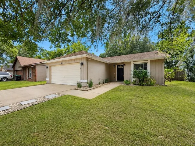 Popular VALENCIA GARDENS SECTION FOUR Real Estate