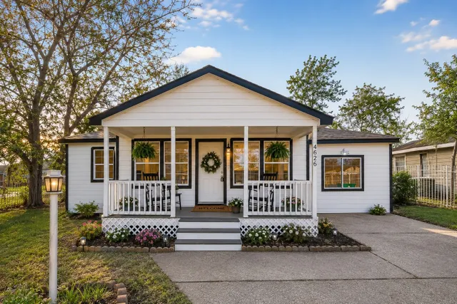 Expensive Southern Village Sec 02 Real Estate