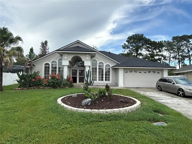 Popular HUCKLEBERRY FIELDS TR N4 Real Estate