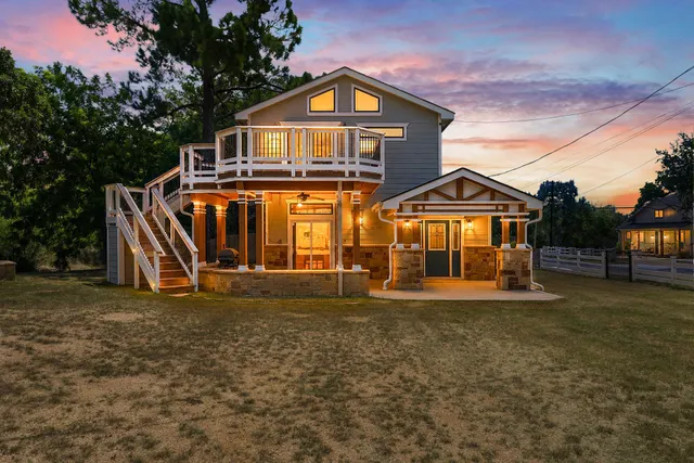 Popular Sherwood Heights Real Estate