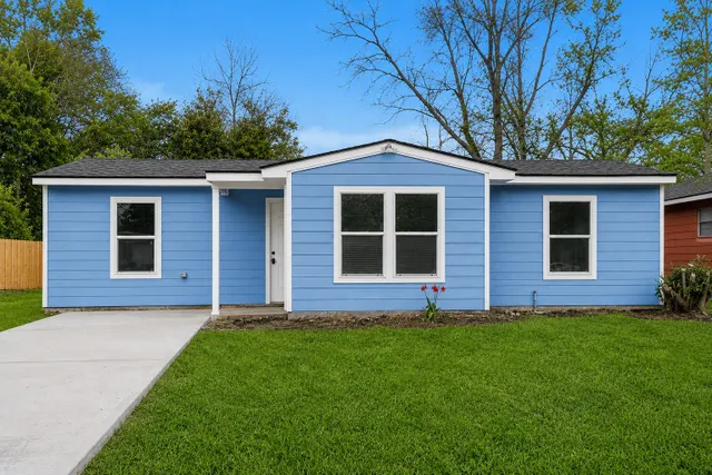 Expensive South Park Sec 02 Real Estate