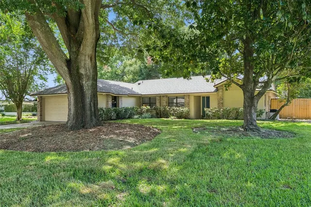 Popular SILVER WOODS PH 03 Real Estate