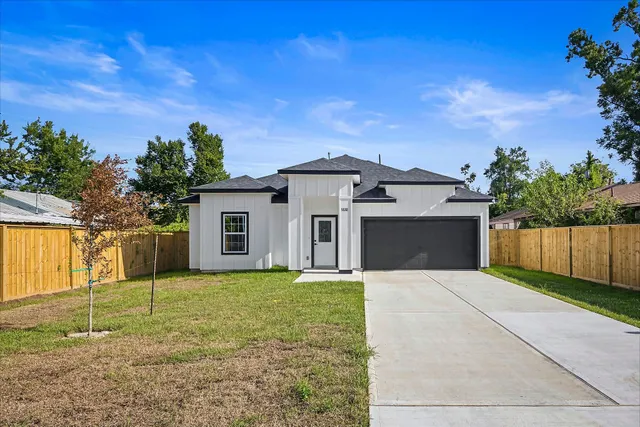 Popular Edgeworth Place Sec 01 Real Estate