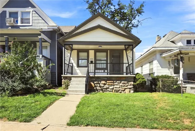 Popular West Ridgeway Real Estate