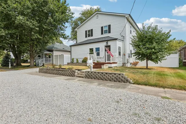 Popular Burrs 2nd Add Real Estate