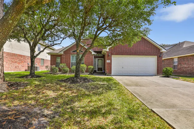 Popular Kings Manor 14 Real Estate