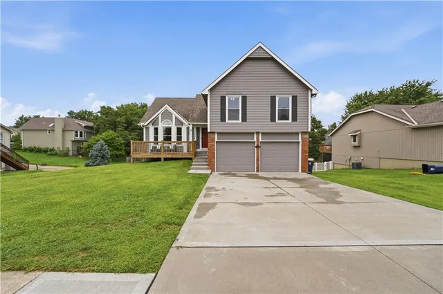 Expensive Fox Hill Real Estate