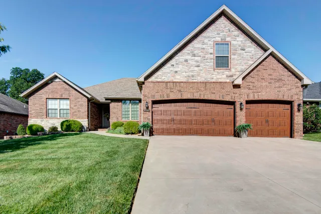 Popular Cloverhill Estates Real Estate