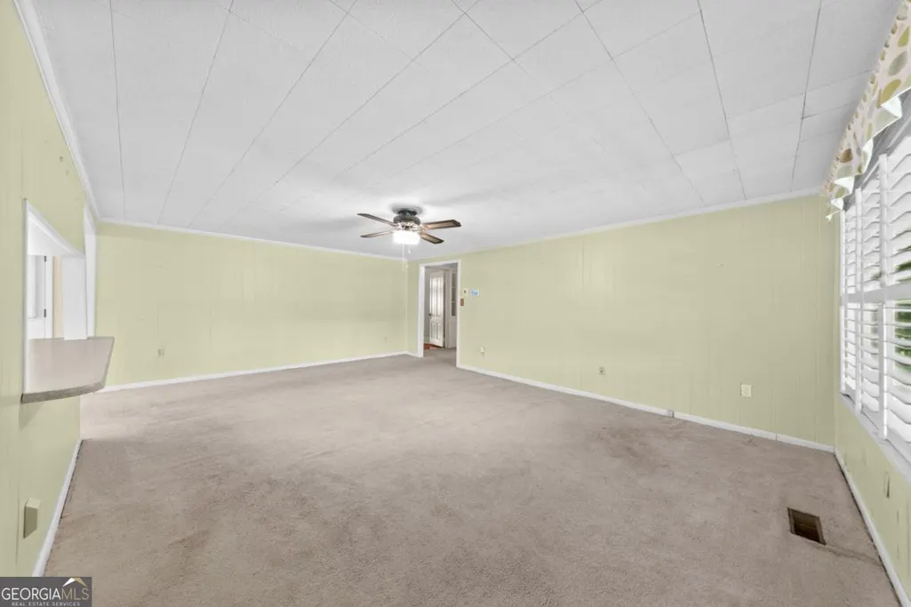 Listing Thumbnail Image 11