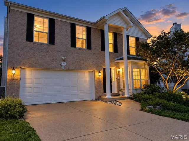 Popular Cedarberry Parke Real Estate