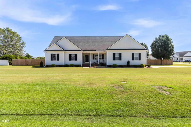 Popular Old Carriage Farm Real Estate