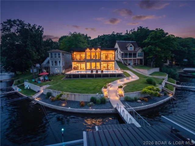 Popular White Oaks Point Real Estate