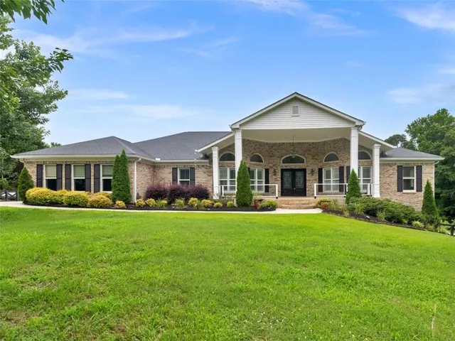 Popular Roger Bankston Real Estate