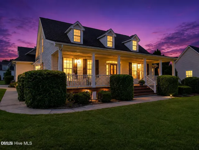 Popular Magnolia Plantation Real Estate
