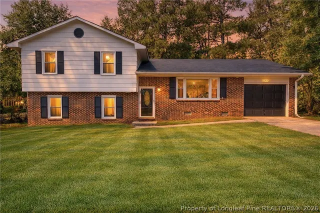 Cheap CLIFFDALE FORES Real Estate