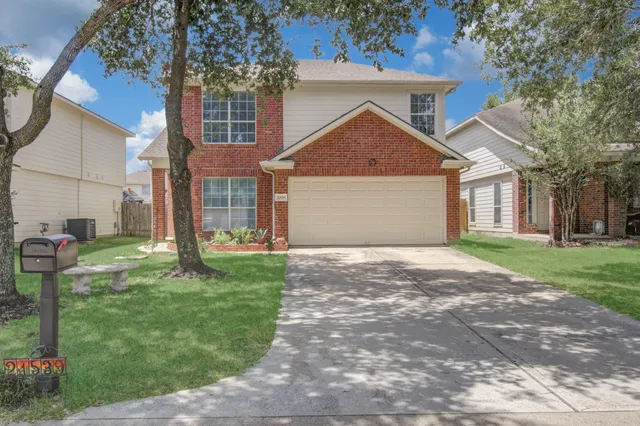 Popular Rhodes Landing Real Estate