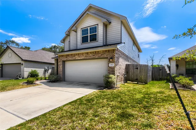Popular Tavola Sec 34 Real Estate