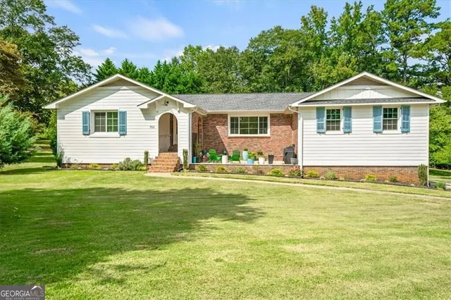Expensive Cheatham Woods Real Estate