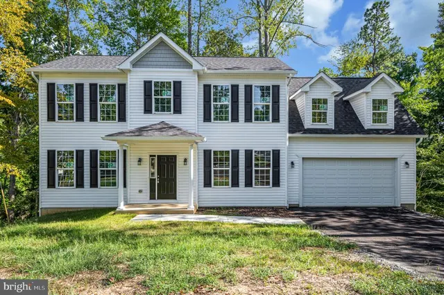 Expensive Presidntial Lake Real Estate