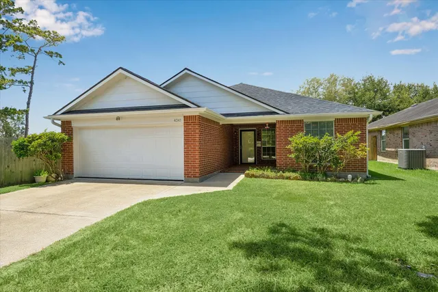 Popular Fairway Estates 2004 Real Estate