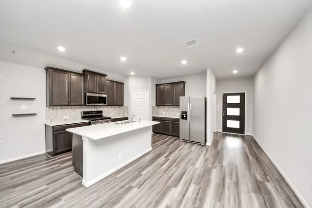 Cheap Mandola Farms Real Estate