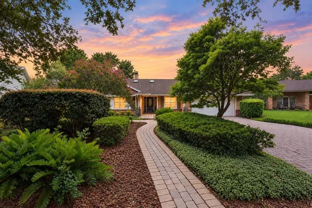 Popular WINDERWOOD Real Estate