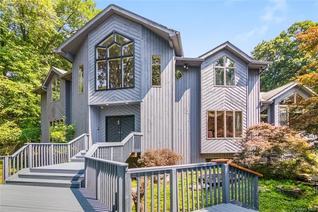 239 S Mountain Road, New City NY 10956