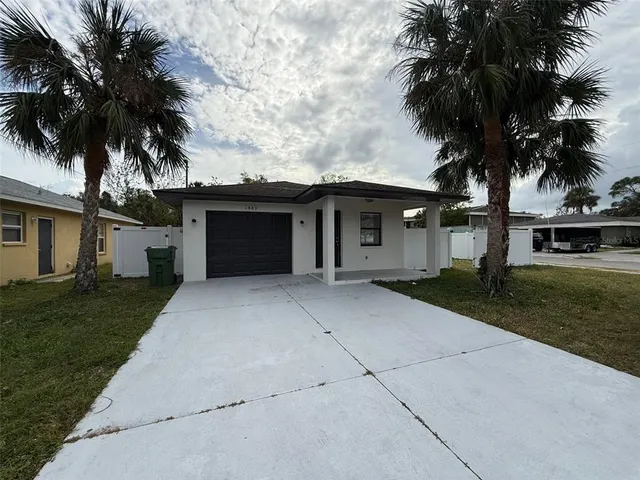 Popular AVONDALE WOODS Real Estate