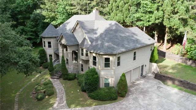 Popular Cambridge Hills Real Estate