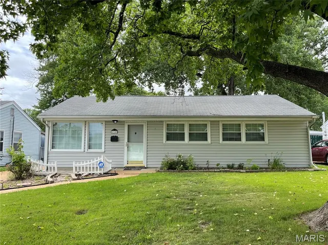 Popular Carondelet Gardens Add 03 Real Estate