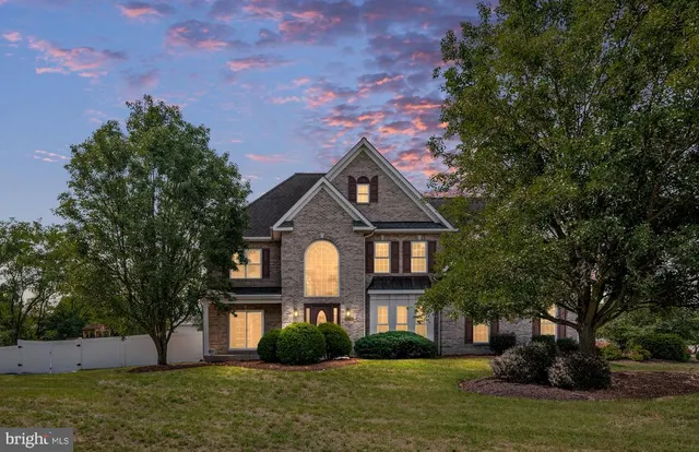 Popular Oakdale Crossing Real Estate