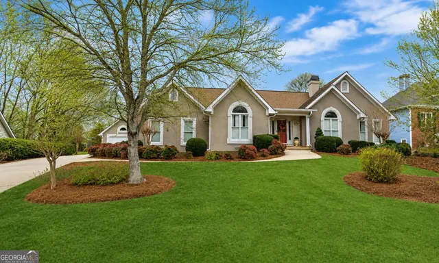 Popular Autumn Chase at Four Seasons Real Estate