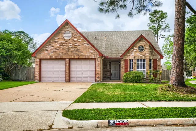 Popular Bay Glen Sec 04 Real Estate