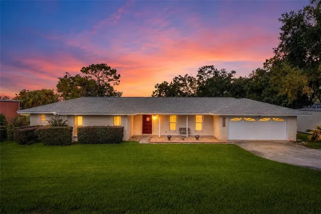 Popular COUNTRY CLUB VIEW SUB Real Estate