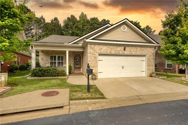 Popular Cottage Links @ Corrydell Real Estate