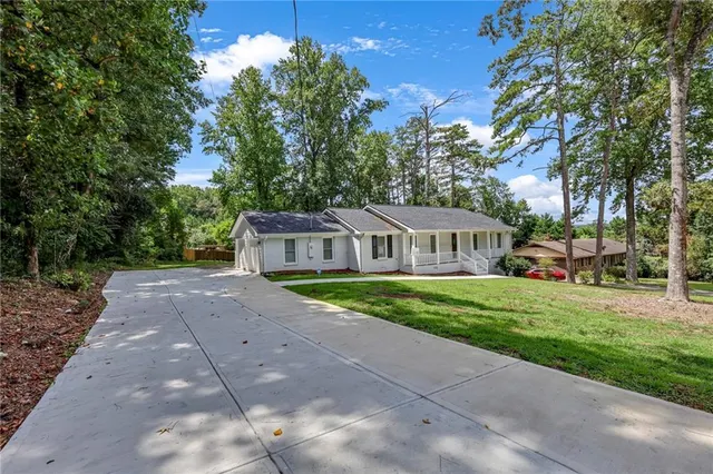 Popular DOGWOOD HILLS Real Estate
