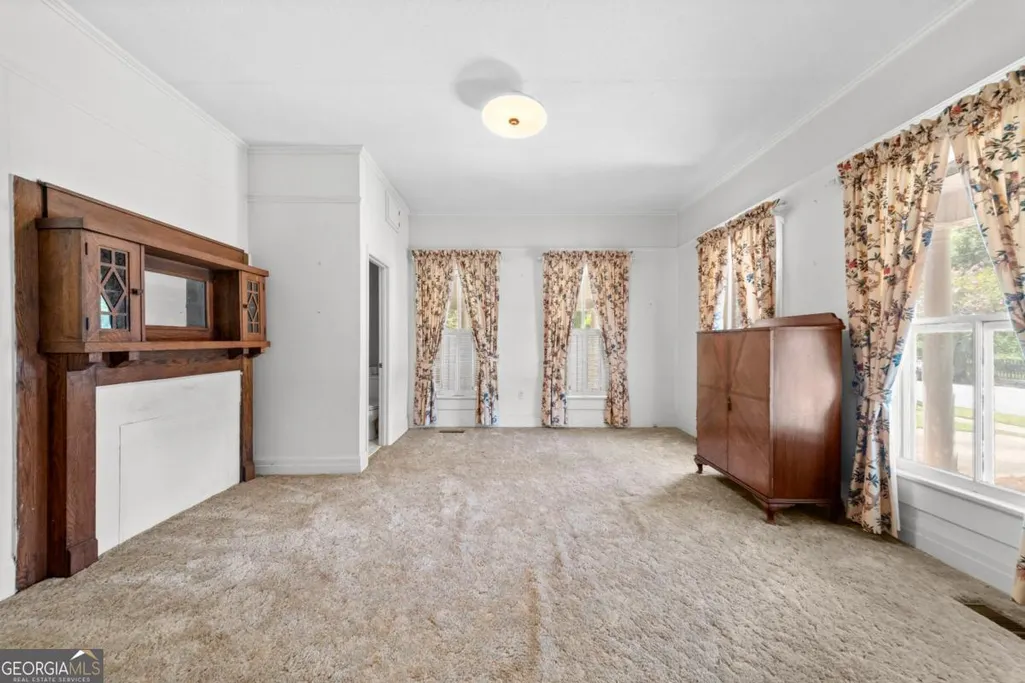 Listing Thumbnail Image 19