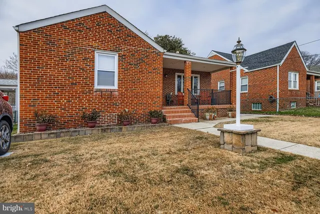 Cheap Eastern Heights Real Estate